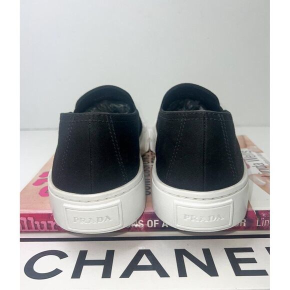 Authentic PRADA Cassetta Wheels Black 'Prada' Logo Platform Sneakers Size EU38 - Picture 9 of 16